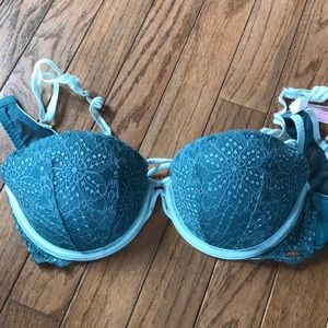 Victoria Secret PINK push-up bra